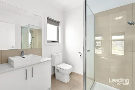 Property photo of 53 Light Horse Circuit Sunbury VIC 3429