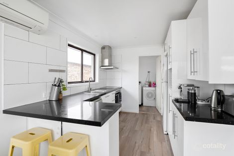 Property photo of 18 Wombat Street Berkeley Vale NSW 2261