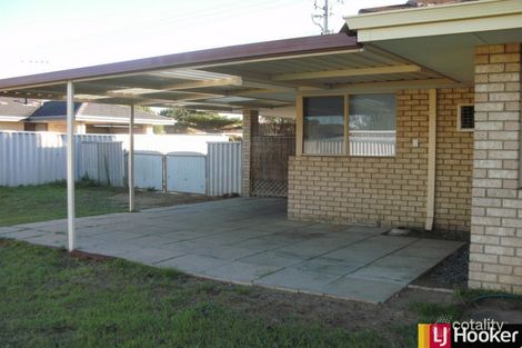 Property photo of 19 Murdoch Drive Greenfields WA 6210