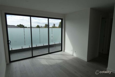 Property photo of 8 Hewitts Road Carnegie VIC 3163