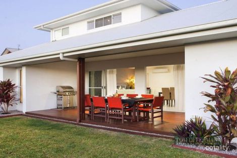 Property photo of 8 Maddens Crescent Peregian Springs QLD 4573