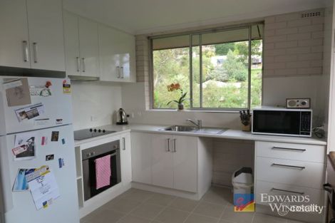 Property photo of 2/11 Dalkeith Court Sandy Bay TAS 7005