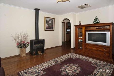 Property photo of 13 Seaspray Court Seaford Rise SA 5169