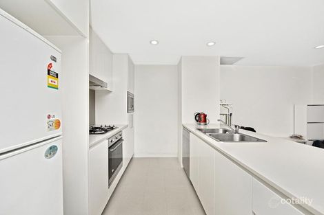 Property photo of 208/14 Shoreline Drive Rhodes NSW 2138