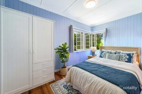 Property photo of 90 Davies Road Ashgrove QLD 4060