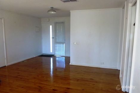 Property photo of 18 Healey Close Wodonga VIC 3690