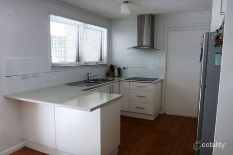 Property photo of 18 Healey Close Wodonga VIC 3690