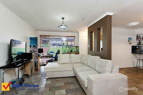 Property photo of 37 Gloucester Circuit Albion Park NSW 2527