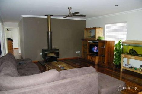 Property photo of 96 Robertson Road Eastern Heights QLD 4305