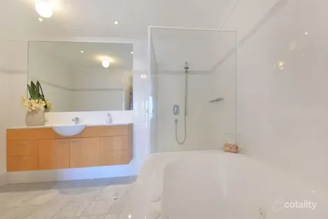 Property photo of 12/9 Holdfast Promenade Glenelg SA 5045