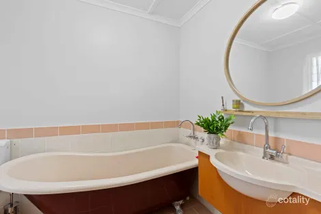 Property photo of 135 Arnaud Granville QLD 4650