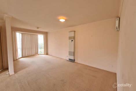 Property photo of 4 Brayford Nook Craigieburn VIC 3064