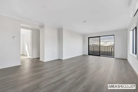 Property photo of 66 Lena Crescent Truganina VIC 3029