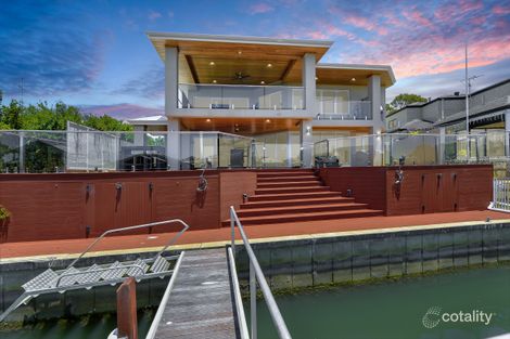 Property photo of 2 Baruna Court Halls Head WA 6210