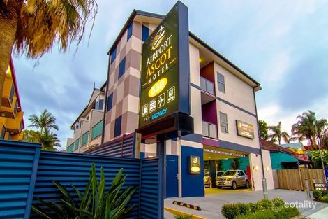 550 Kingsford Smith Dr, Hamilton, QLD 4007