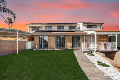 Property photo of 7 Grumman Place St Clair NSW 2759