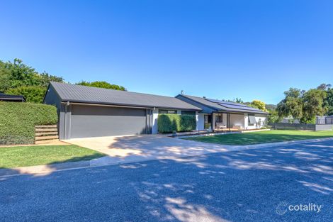 Property photo of 28 Station Street Porepunkah VIC 3740