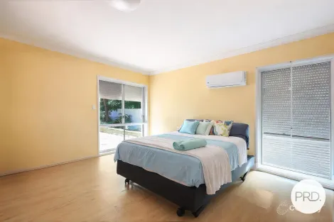 Property photo of 11 Oxford Place Arundel QLD 4214