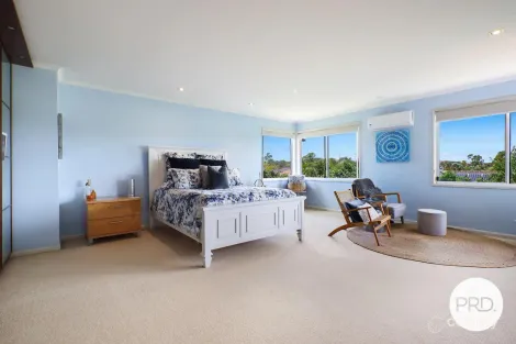 Property photo of 11 Oxford Place Arundel QLD 4214