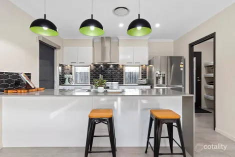 2 Curlew St, Upper Kedron, QLD 4055