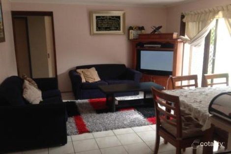 Property photo of 8 Pinnaroo Circuit Meadow Heights VIC 3048