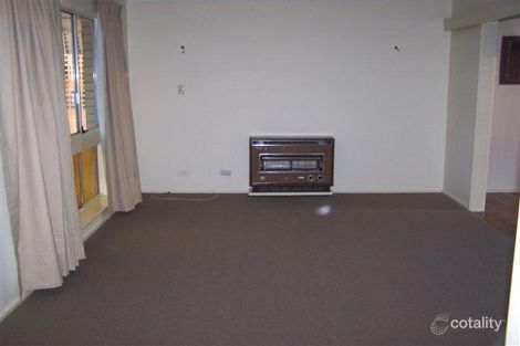 Property photo of 9 Lindsay Avenue Valley View SA 5093