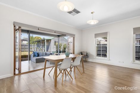 Property photo of 15 Merrilands Road Reservoir VIC 3073