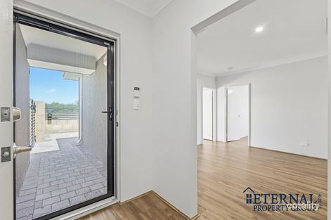 Property photo of 4 Calidris Crescent Harrisdale WA 6112