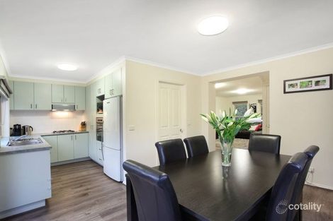 Property photo of 4 Federation Walk Hughesdale VIC 3166
