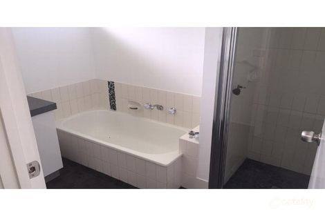 Property photo of 10/11 Trood Street Sale VIC 3850