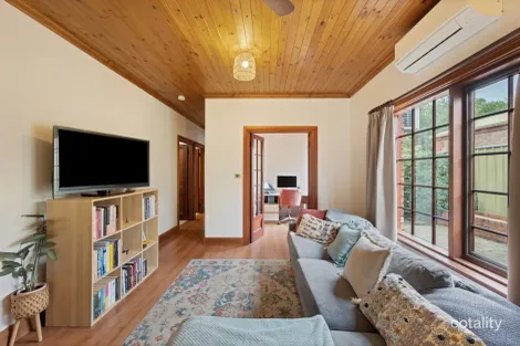 Property photo of 2/1 Chapman Crescent Mount Barker SA 5251