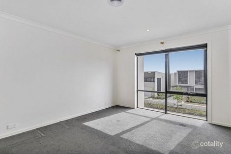 Property photo of 10 Bardaster Boulevard Chirnside Park VIC 3116