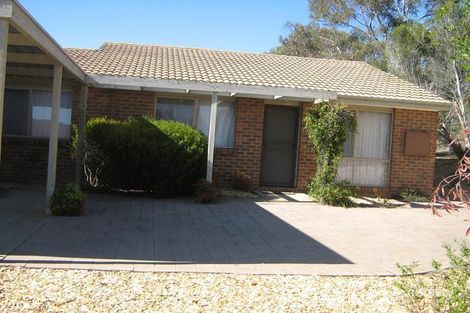 Property photo of 2 Crooke Close Calwell ACT 2905