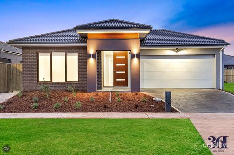 Property photo of 8 Croxden Avenue Thornhill Park VIC 3335