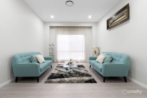 Property photo of 11 Howard Loop Oran Park NSW 2570