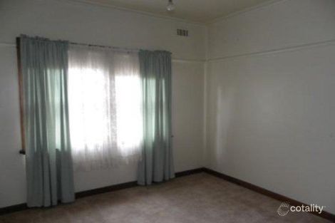 Property photo of 42 Bradshaw Street Essendon VIC 3040