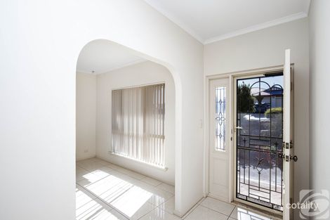Property photo of 20 Thompson Circuit Evanston Park SA 5116