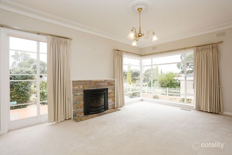 Property photo of 22 Horseshoe Bend Road Keilor VIC 3036