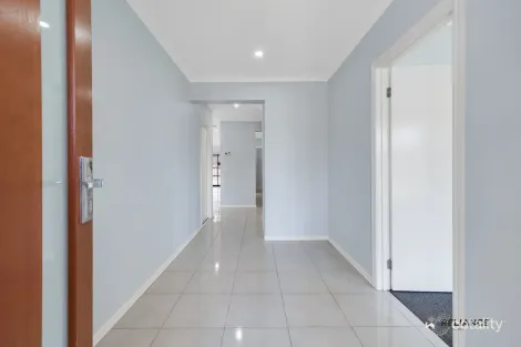 Property photo of 29 Lucerne Drive Truganina VIC 3029