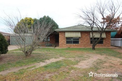 5 Eaton St, Ashmont, NSW 2650