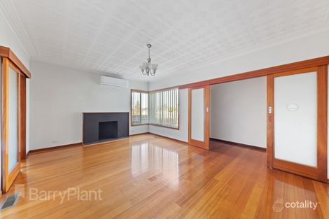 Property photo of 268 Furlong Road St Albans VIC 3021
