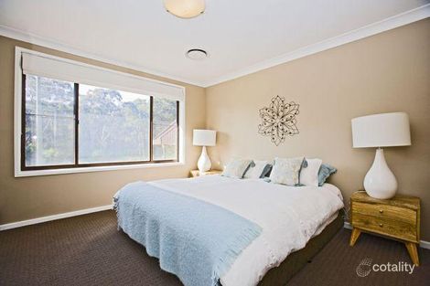 Property photo of 17 Seaview Close Eleebana NSW 2282