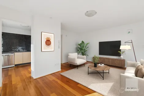 Property photo of 4/56 Nicholson Street Essendon VIC 3040