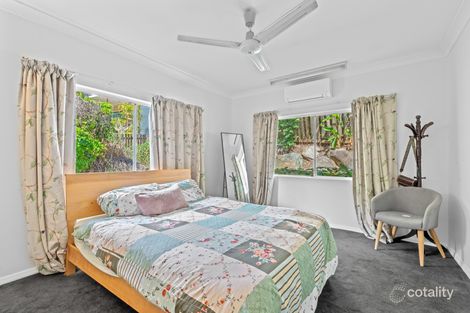 Property photo of 5 Forum Close Mooroobool QLD 4870
