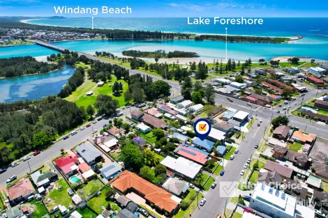 90 Pur Pur Ave, Lake Illawarra, NSW 2528