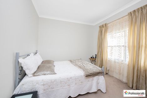 Property photo of 16 Rhodes Avenue Guildford NSW 2161