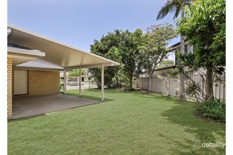 Property photo of 16 Ilaroo Crescent Warana QLD 4575