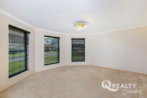 Property photo of 34 Pinedale Crescent Parkinson QLD 4115