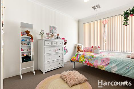 Property photo of 32 Redcliffe Road Greenfields WA 6210