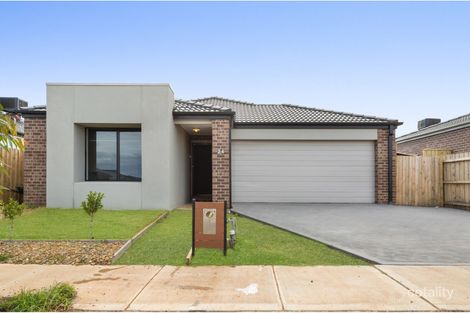 Property photo of 24 Granholm Grove Harkness VIC 3337